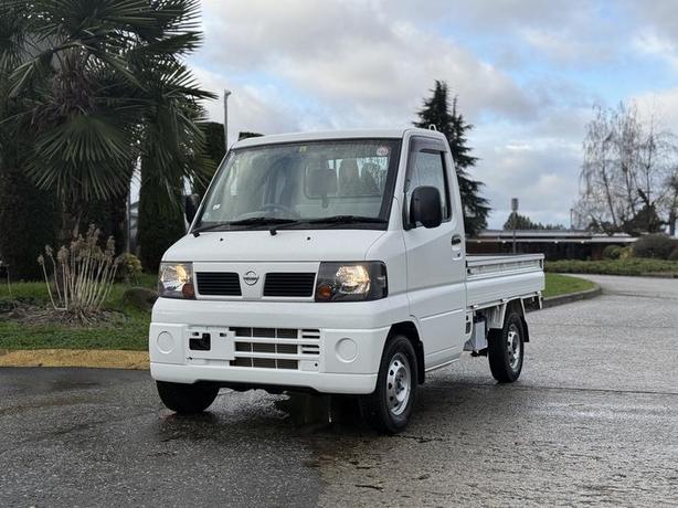 2009 Nissan Clipper 4x4 JDM Kei Truck 660cc Manual Hi/Lo image 4