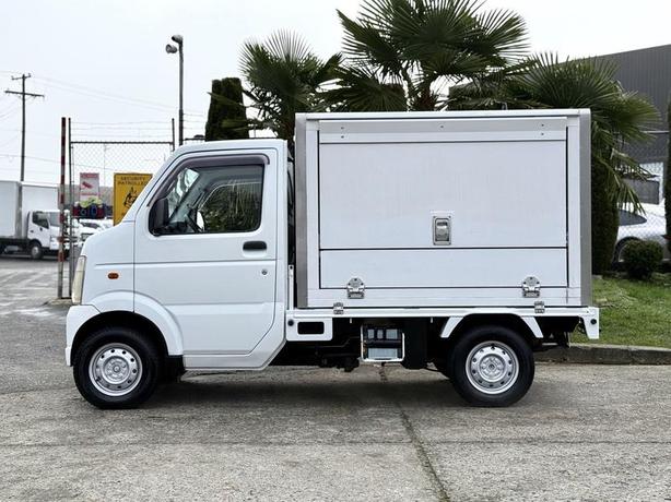 2009 Suzuki Carry 4x4 ThermoKing Reefer Kei Truck – Manual, 660cc image 6