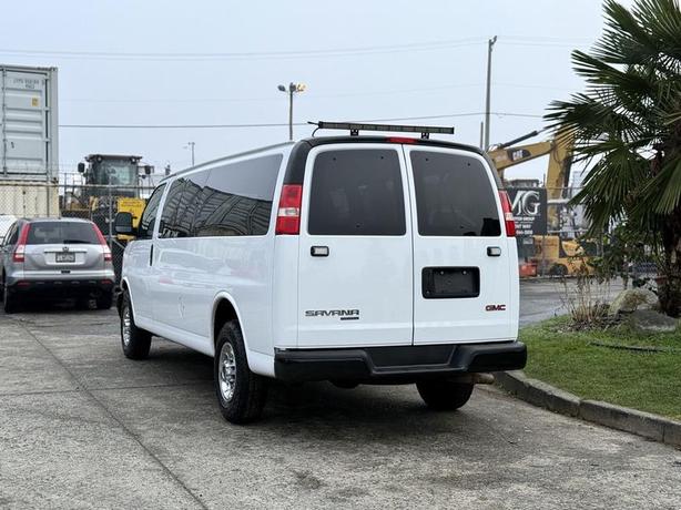 2015 GMC Savana LS 3500 Extended 8-Passenger Van – 6.0L V8, RWD image 8