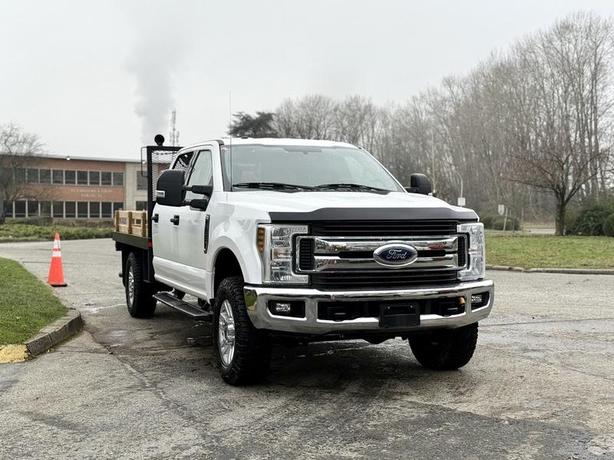2019 Ford F-350 XLT Super Duty 4x4 Flat Deck Truck with Fuel Tank image 2