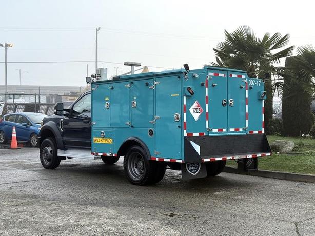 2017 Ford F-550 XL Super Duty Service Truck image 7