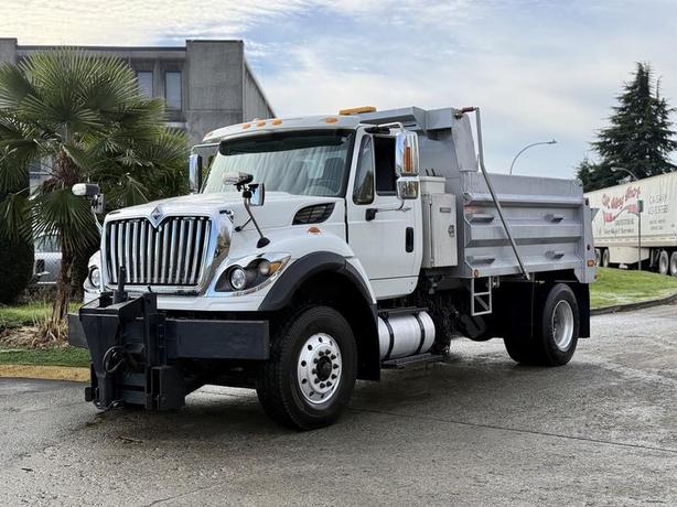 2011 International WorkStar 7400 10-Foot Dump Truck image 5