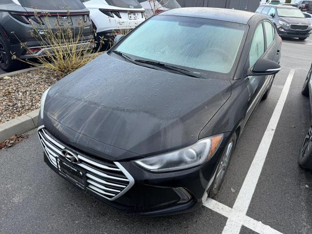 2017 Hyundai Elantra GL HEATED SEATS! BLUETOOTH! BACKUP CAMERA! image 2