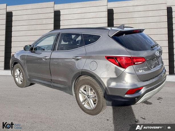 2018 Hyundai Santa Fe Sport Luxury LEATHER! POWER DRIVERS! HEATED SEATS! NO ACCI image 4