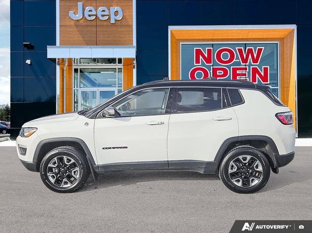 2018 Jeep Compass Trailhawk 4x4 | GPS Navigation | Remote Start! image 3