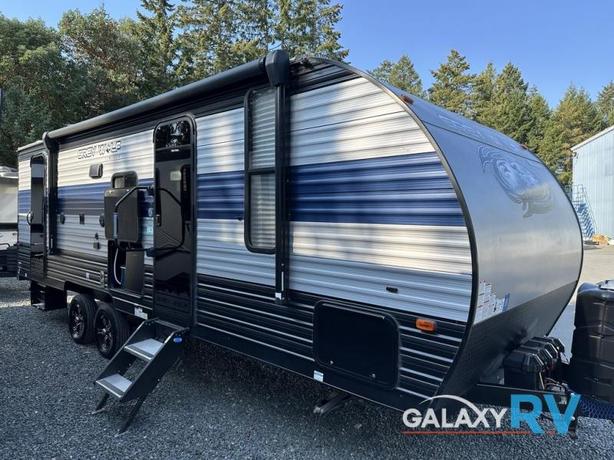 Used 2022 Forest River RV Cherokee Grey Wolf 23DBH image 3