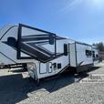 Used 2024 Grand Design Momentum M-Class 395MS thumbnail image 3