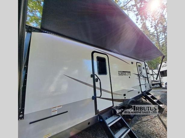 Used 2023 Forest River RV Rockwood Mini Lite 2516S image 4