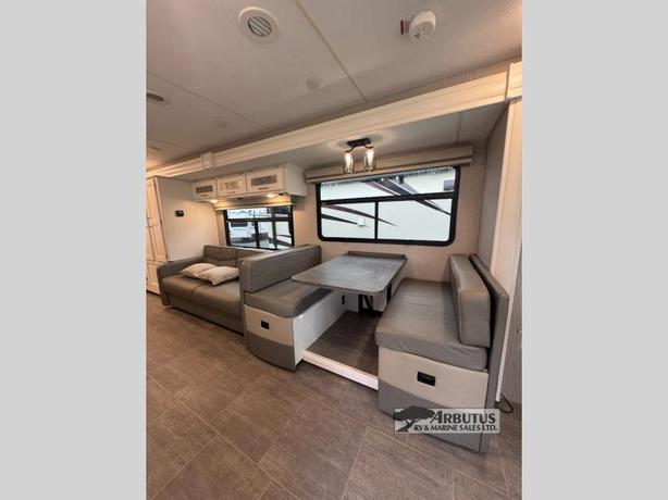 Used 2022 Coachmen RV Mirada 32LS image 5
