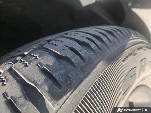 2022 RAM 1500 Classic Express 4x4 Quad Cab 6'4 Box | Cruise Control! image 7