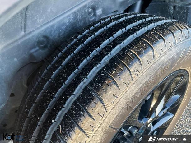 2024 Jeep Wrangler 4xe Sahara image 7