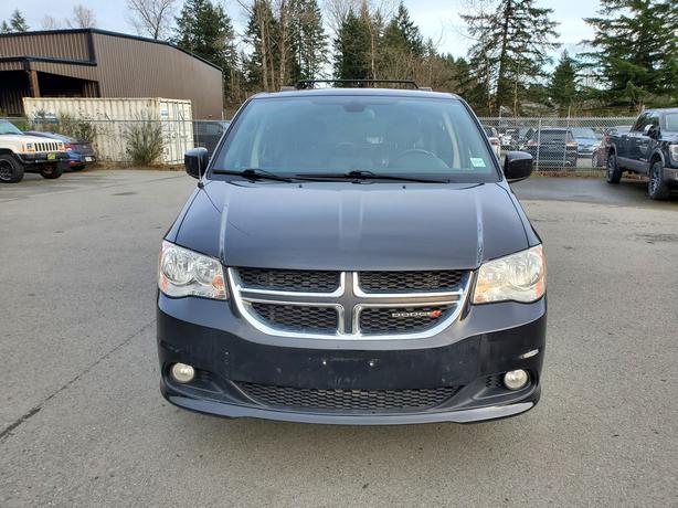 2019 Dodge Grand Caravan SXT - Stow N' Go Seating, DVD image 3