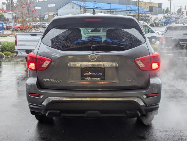 2019 Nissan Pathfinder SV - No Accidents, 4x4, 7-Passenger image 7
