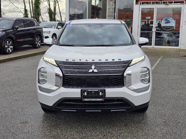 2023 Mitsubishi Outlander ES - Heated Seats, Apple Carplay/Android Auto image 2