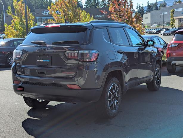 2024 Jeep Compass Trailhawk - No Accidents, 4x4, Heated Seats image 6