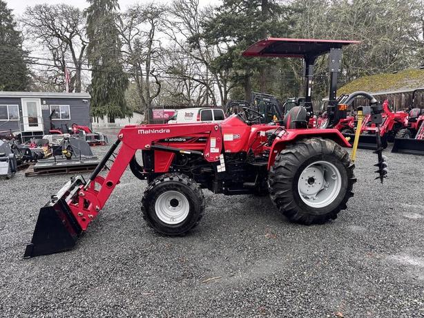 2023 Mahindra 4500 Series 4540 4WD image 4