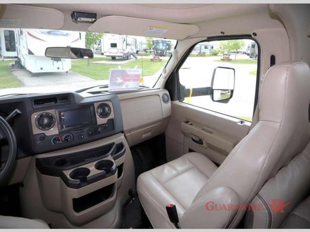 Used 2023 Thor Motor Coach Four Winds 28Z image 8