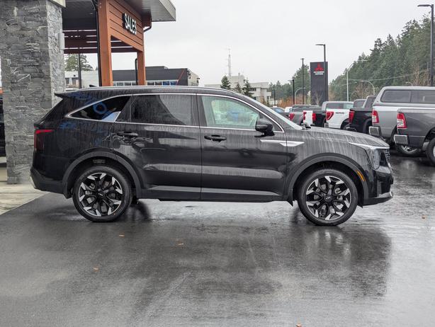 2024 Kia Sorento EX - AWD, Heated Seats/Steering Wheel, 7 Passenger image 5