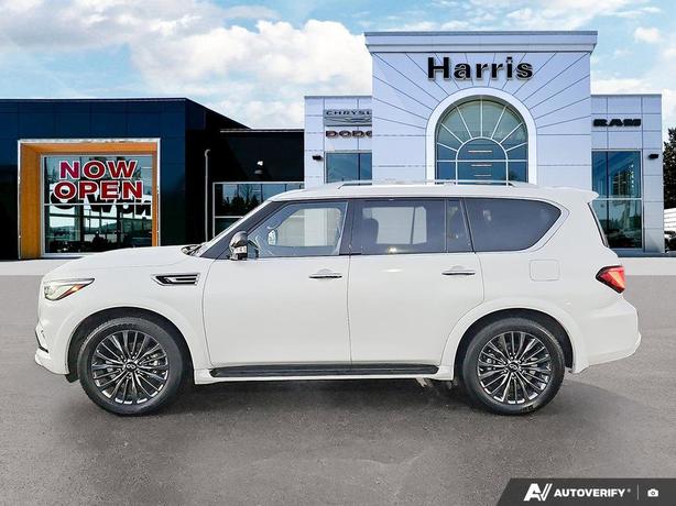 2023 Infiniti QX80 LUXE 7-Passenger | No Reported Accidents! image 3