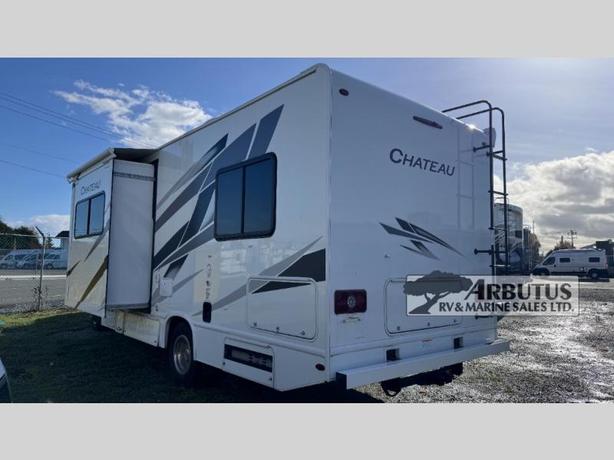 Used 2024 Thor Motor Coach Chateau 25V image 5