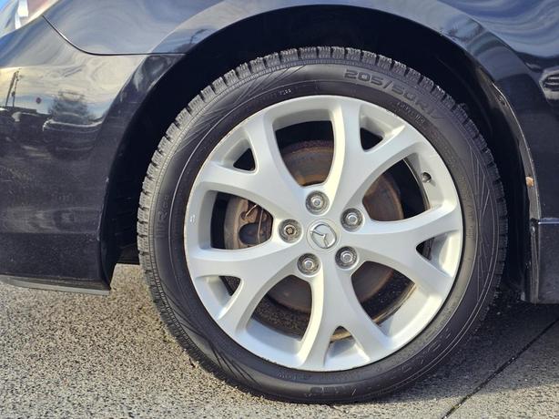 2007 Mazda3 4dr HB Sport Manual GS image 5