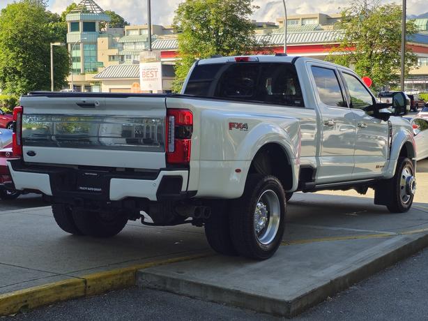 2024 Ford F-450 SUPER DUTY Platinum - Sunroof, No Accidents, Manager Demo image 6