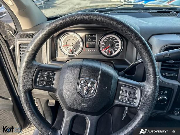 2019 RAM 1500 Classic Express ! PARKING SENSORS! BACKUP CAMERA! APPLE CARPLAY! A image 6