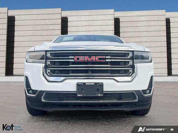 2023 GMC Acadia SLT image 2