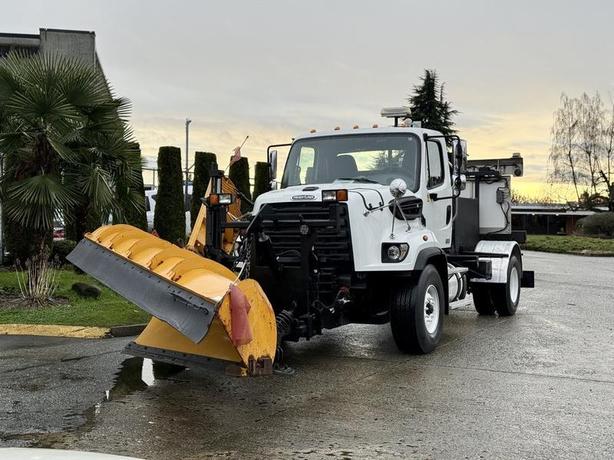 2016 Freightliner 108SD Viking Snow Plow Truck with 11-Foot Front Plow and 11-Fo image 4