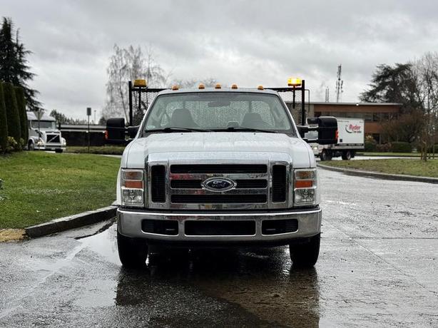 2008 Ford F-350 XLT Super Duty 12-Foot Flat Deck Truck image 3
