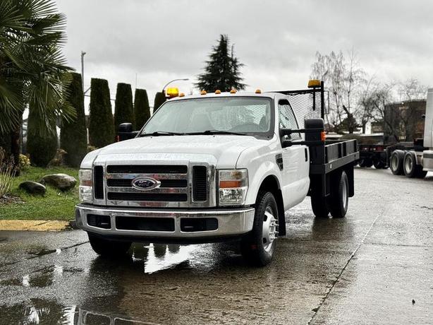 2008 Ford F-350 XLT Super Duty 12-Foot Flat Deck Truck image 4