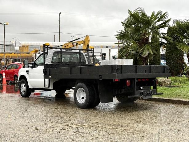 2008 Ford F-350 XLT Super Duty 12-Foot Flat Deck Truck image 7