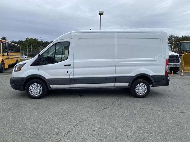 2024 Ford Transit 250 Medium Roof Cargo Van image 2