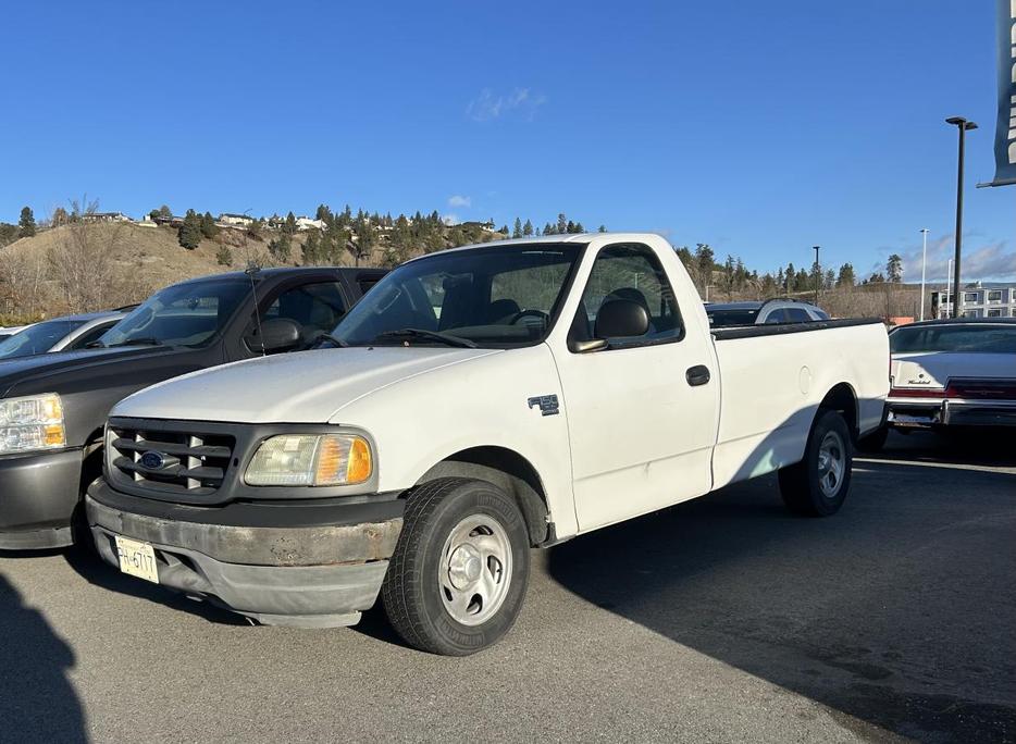 2003 Ford F-150 XL, MANUAL LOCKS AND WINDOWS, FABRIC SEATS, TOW PACKAGE, TWO DOO display photo