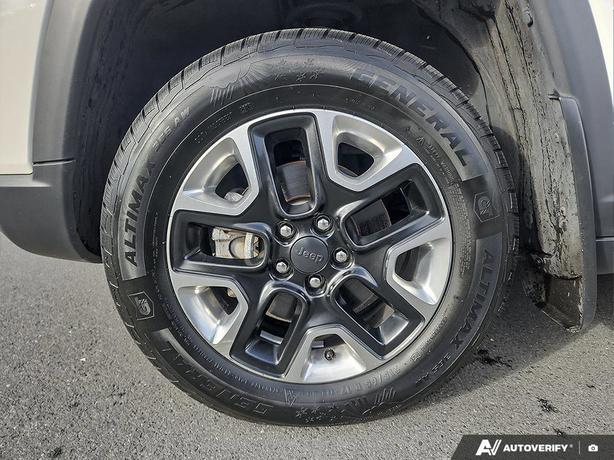 2018 Jeep Compass Trailhawk 4x4 | GPS Navigation | Remote Start! image 6
