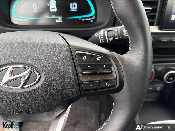 2025 Hyundai Venue Preferred ! KEYLESS ENTRY! PUSH BUTTON START! WIRELESS CARPLA image 8