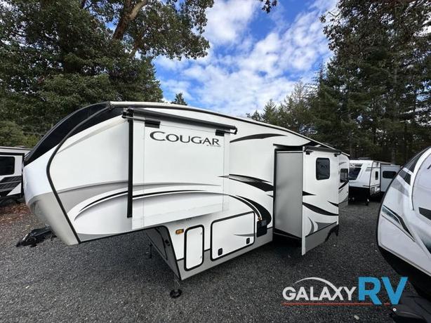 Used 2021 Keystone RV Cougar Half-Ton 29MBS image 7