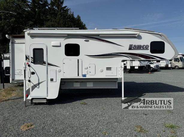 Used 2020 Lance Lance Truck Campers 1172 image 7