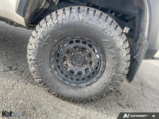 2023 Toyota Tacoma Base image 6