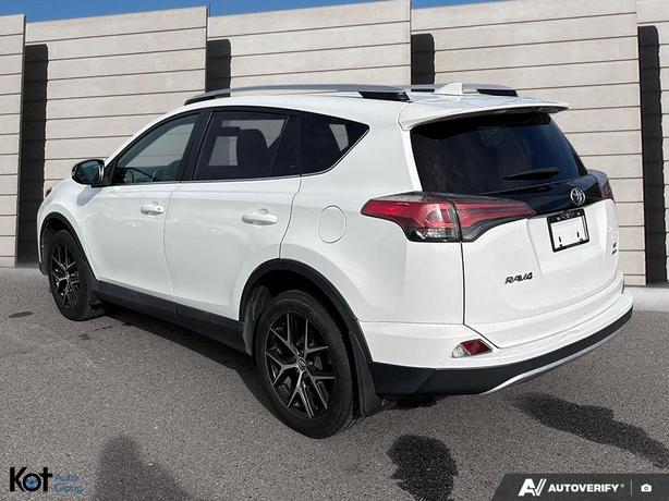 2016 Toyota RAV4 SE ! HEATED SEATS! NO ACCIDENT! BLUETOOTH! STEERING ASSIST! cle image 4