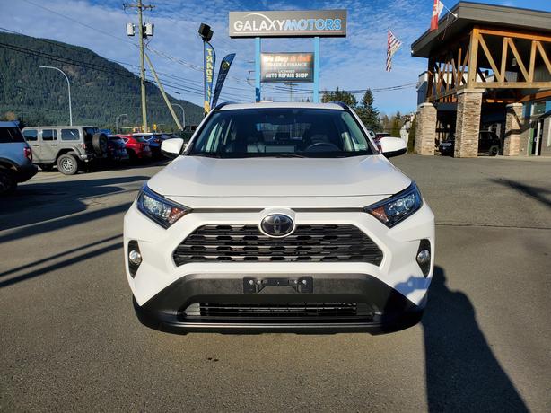 2019 Toyota RAV4 XLE AWD - One Owner, No Accidents image 3