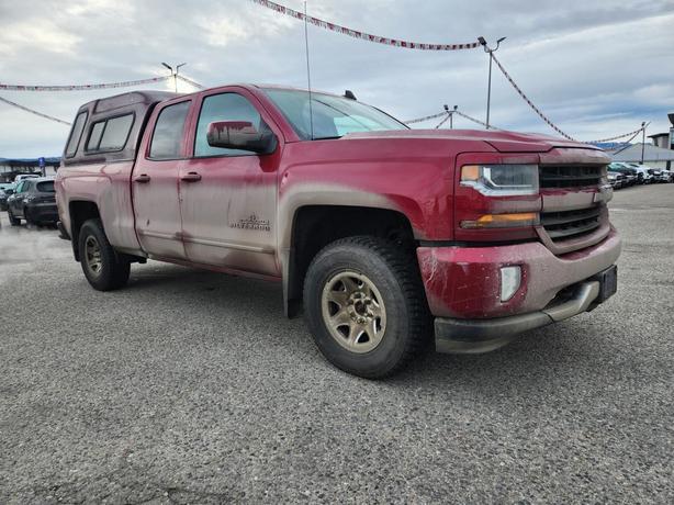2019 Chevrolet Silverado 1500 LT image 2