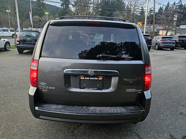 2010 Dodge  Grand Caravan SE image 5