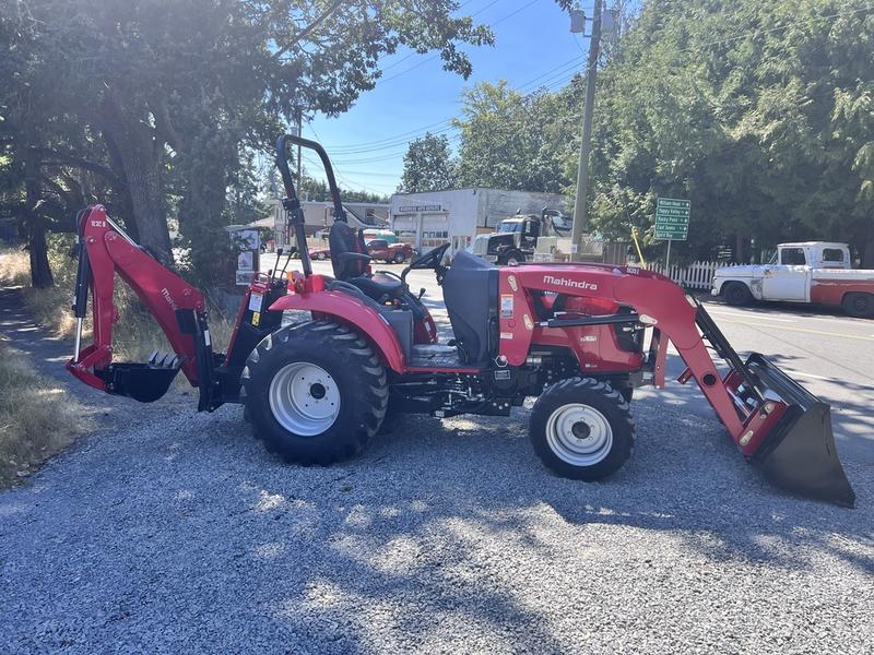 2024 Mahindra 2600 Series 2638 HST display photo