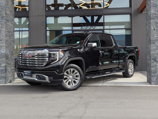 2022 GMC Sierra 1500 Denali - 5.3L V8, 4x4, CrewCab, Standard Bed image 1