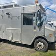 2007 Morgan Olson Workhorse W42 Workshop Step Van With Rear Shelving thumbnail image 3