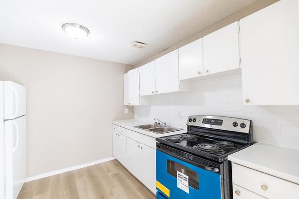 1 bedroom Glenbow Manor image 8