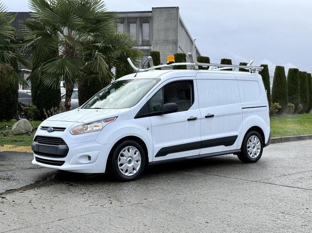 2017 Ford Transit Connect XLT Cargo Van with Rear Shelves image 5