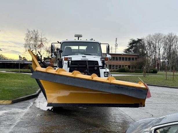 2016 Freightliner 108SD Viking Snow Plow Truck with 11-Foot Front Plow and 11-Fo image 3