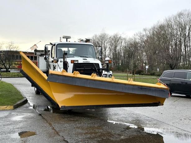 2016 Freightliner 108SD Viking Snow Plow Truck with 11-Foot Front Plow and 11-Fo image 2
